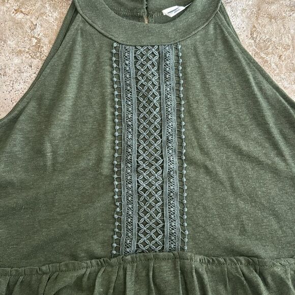 NWT women’s tank top medium - Picture 2 of 5